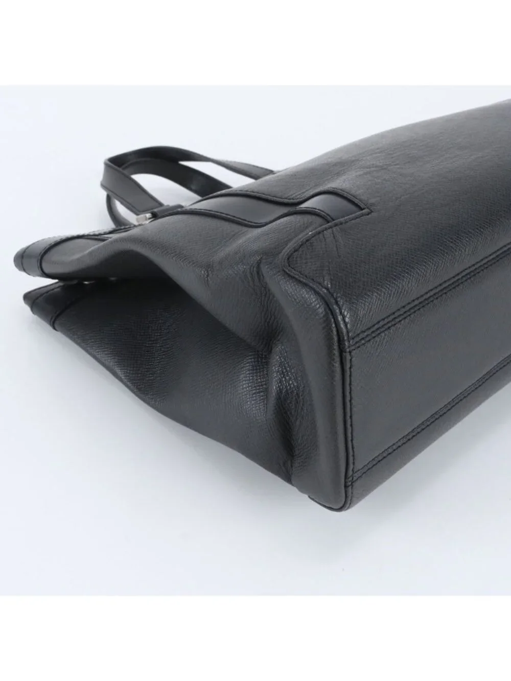 Louis Vuitton Taiga Kasbek PM Leather Tote Bag Business Black